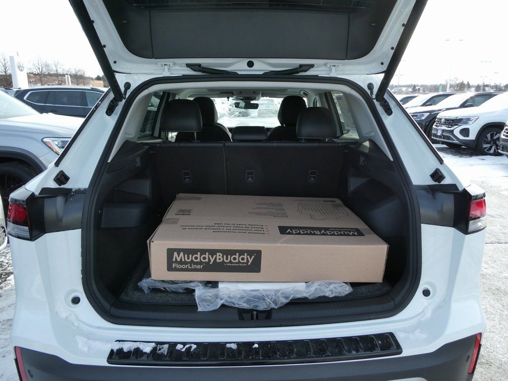 New 2026 Volkswagen Tiguan SE AWD/4WD image 17
