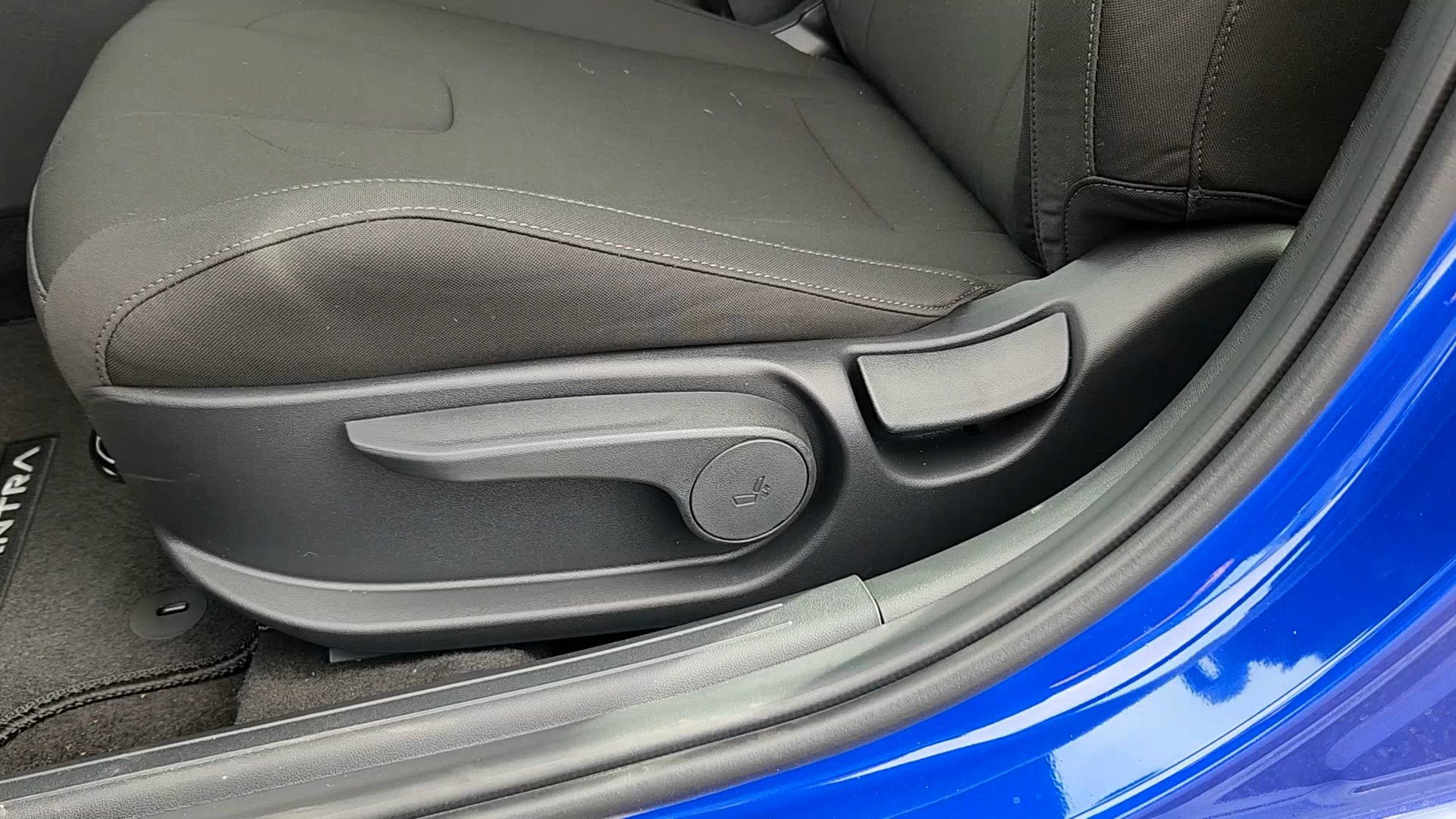 New 2026 Hyundai Elantra SEL Sport Premium image 8