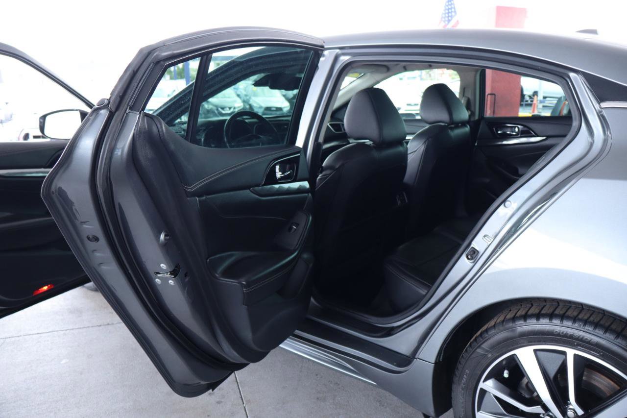 Used 2020 Nissan Maxima 3.5 SV w/ Floor Mat Group FWD image 29