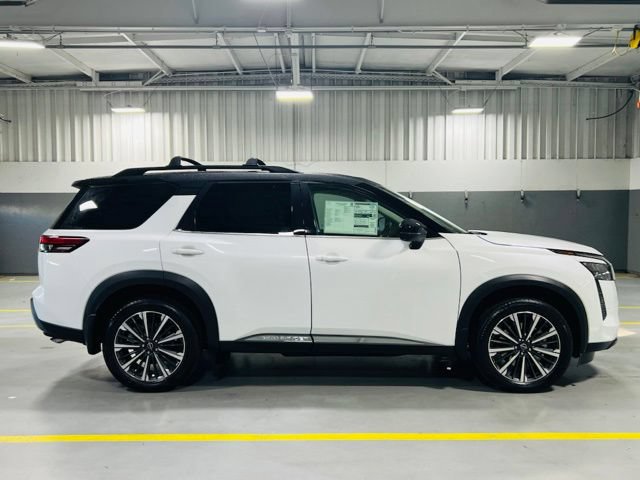 New 2026 Nissan Pathfinder Platinum FWD image 21