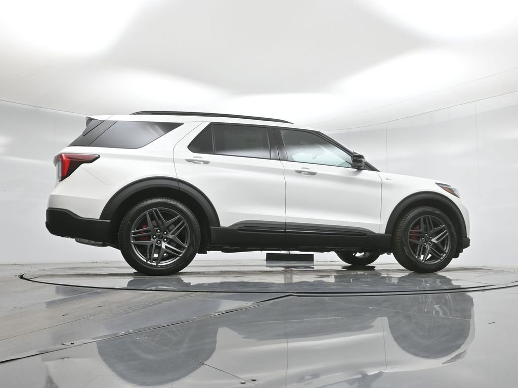 New 2026 Ford Explorer ST-Line w/ ST-Line Street Pack RWD image 46