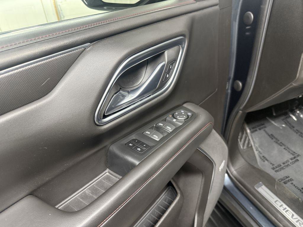 Used 2021 Chevrolet Suburban RST AWD/4WD image 21