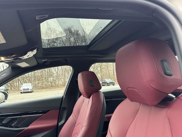 Used 2026 BMW 530i xDrive w/ Premium Package image 27