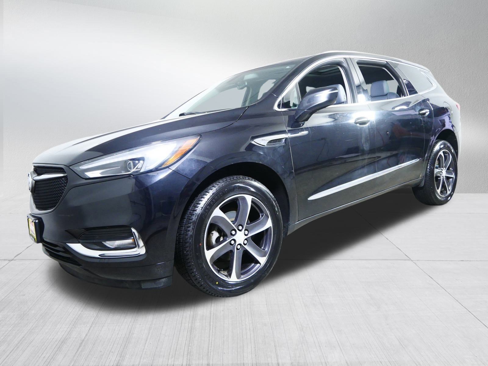 Used 2020 Buick Enclave Essence image 3