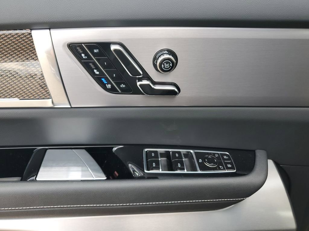 New 2026 Cadillac Vistiq Sport image 23