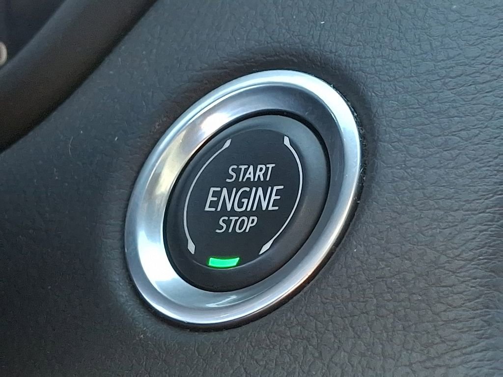 Used 2023 Cadillac XT4 Premium Luxury image 26