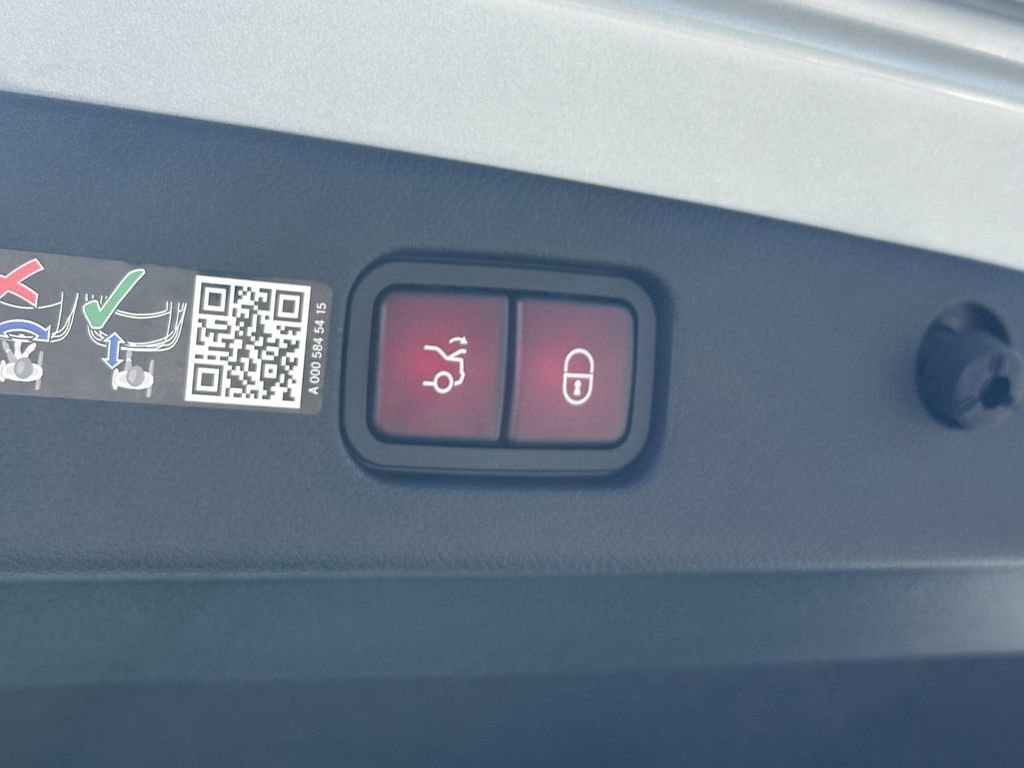New 2026 Mercedes-Benz E 450 4MATIC Sedan image 22