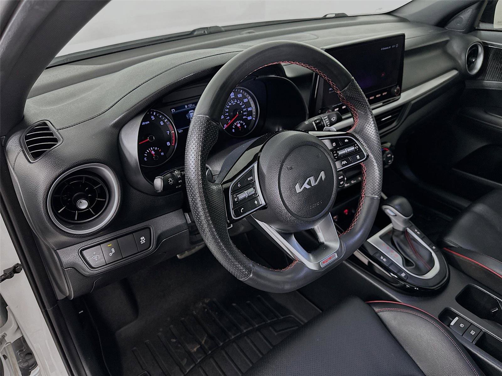Used 2023 Kia Forte GT w/ GT2 Package FWD image 25