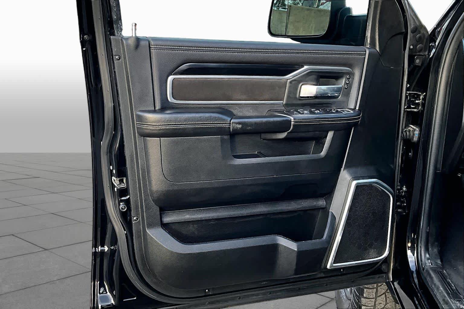 Used 2020 RAM 2500 Laramie w/ Night Edition AWD/4WD image 21