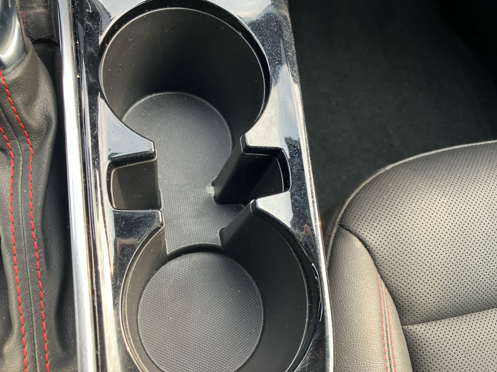 Used 2025 Chevrolet Trax RS w/ Driver Confidence Package image 14