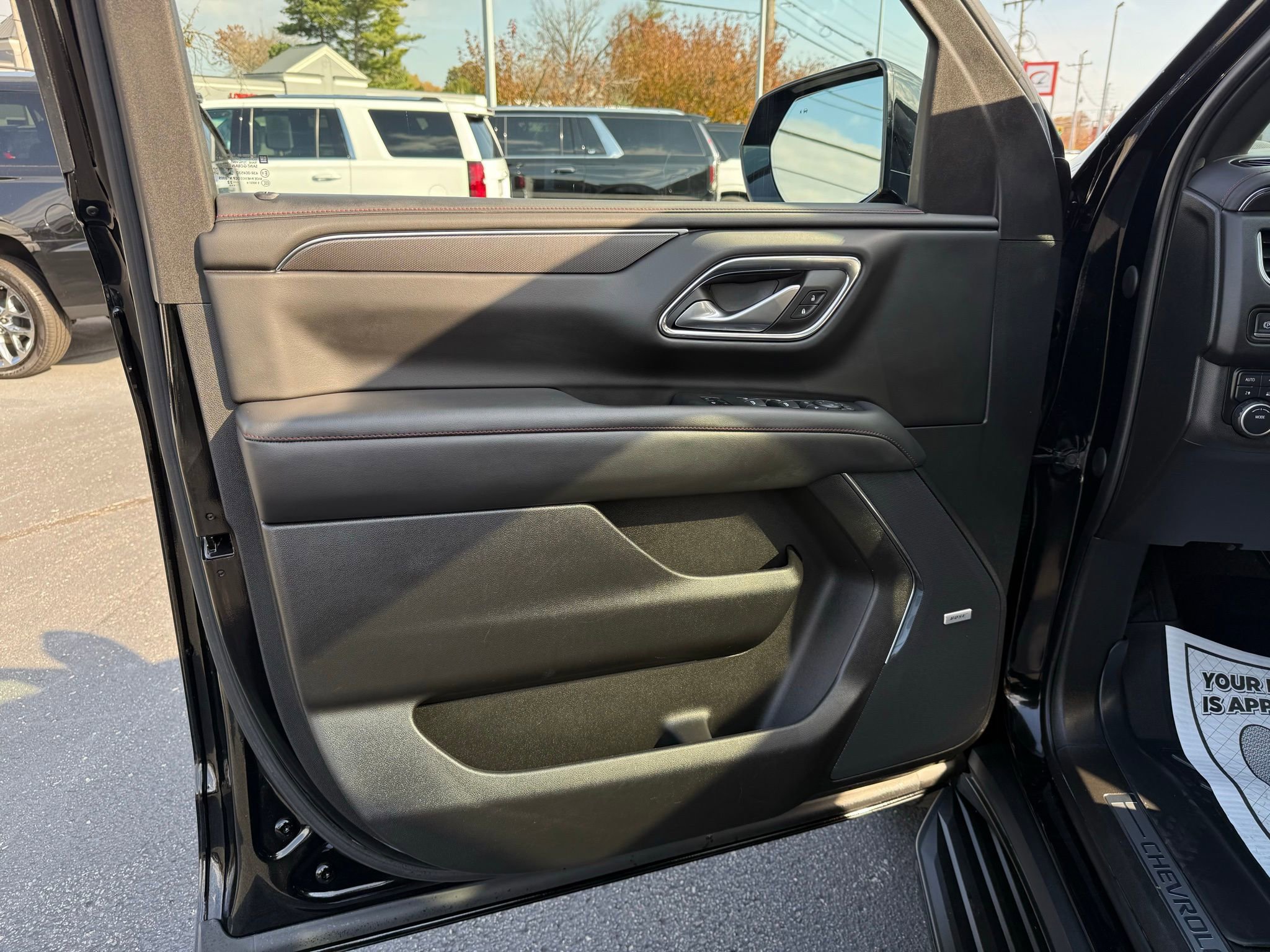 Used 2022 Chevrolet Tahoe RST w/ Luxury Package image 38