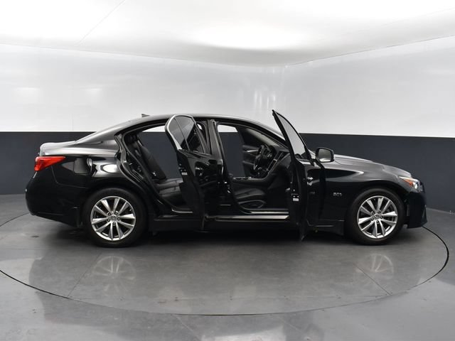 Used 2016 INFINITI Q50 3.0t Premium w/ 3.0T Premium Plus Package AWD/4WD image 28