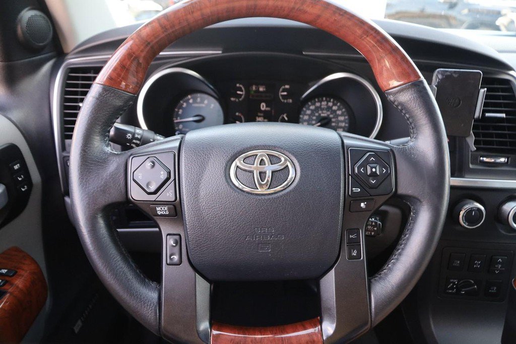 Used 2018 Toyota Sequoia Platinum w/ Carpet Cargo Mat Package AWD/4WD image 14