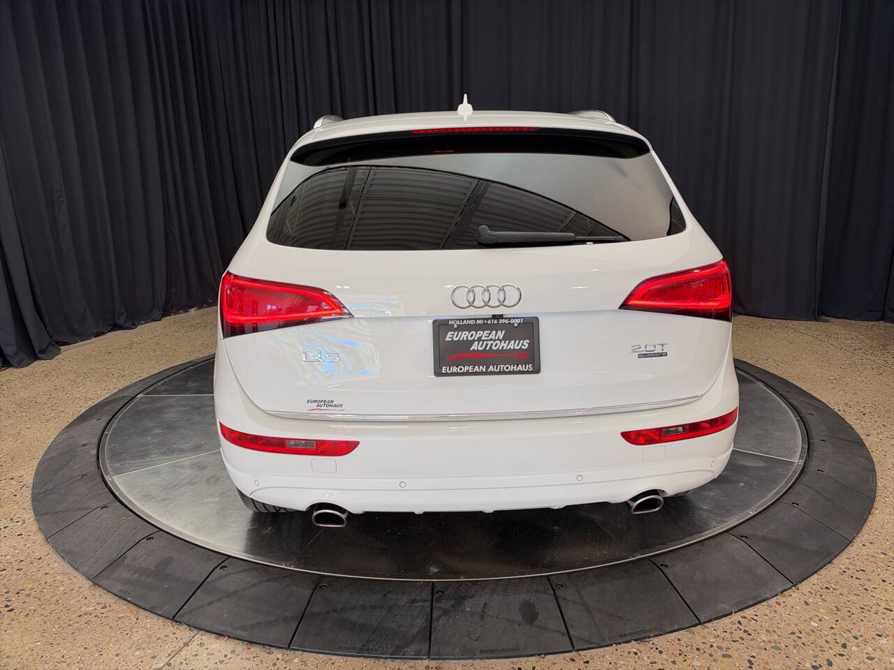 Used 2016 Audi Q5 2.0T Premium Plus w/ Technology Package AWD/4WD image 5