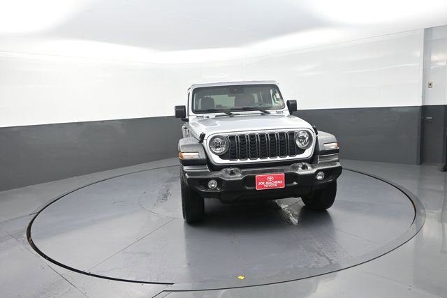 Used 2024 Jeep Wrangler Unlimited Sport AWD/4WD image 32