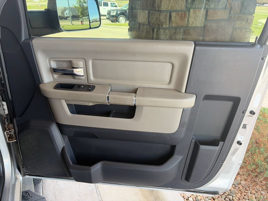 Used 2010 Dodge Ram 2500 Truck SLT w/ Cold Weather Pkg AWD/4WD image 14
