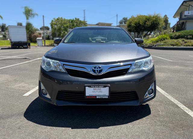 Used 2014 Toyota Camry XLE w/ Moonroof Package FWD image 11