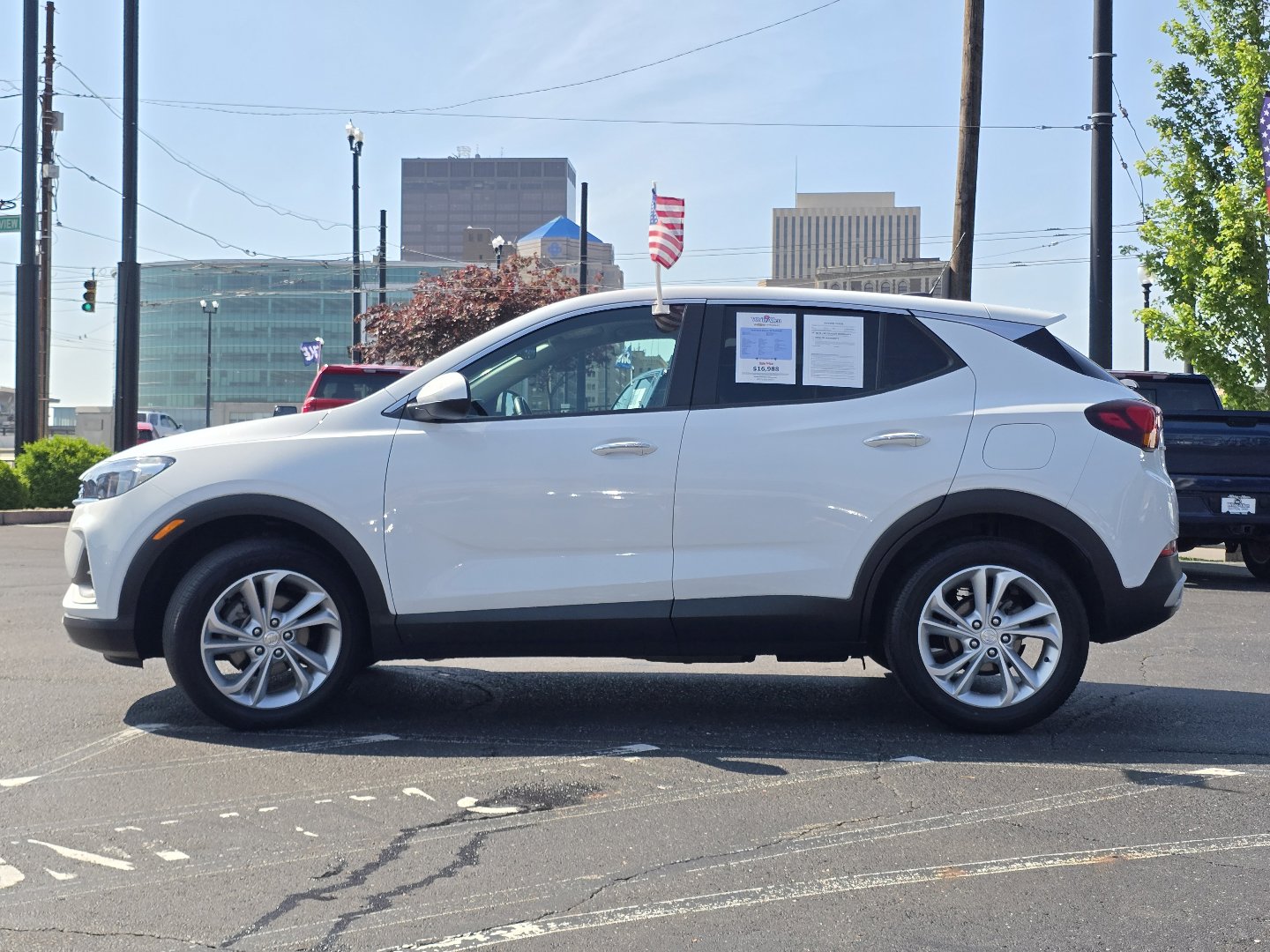 Certified 2020 Buick Encore GX Preferred w/ Cold Weather Comfort Package FWD image 18