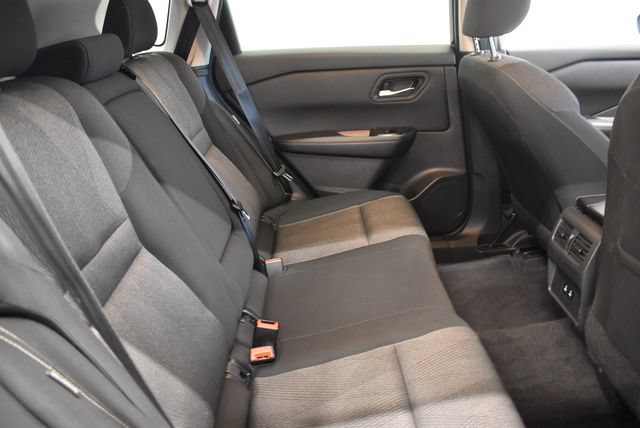 Used 2025 Nissan Rogue SV AWD/4WD image 17