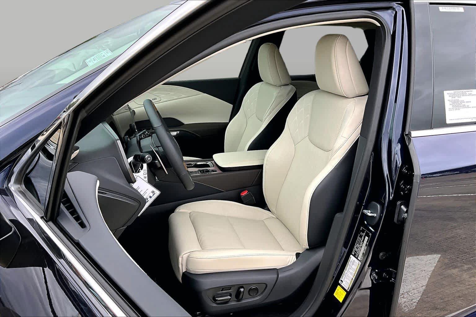 New 2026 Lexus RX 350 AWD w/ Convenience Package image 9
