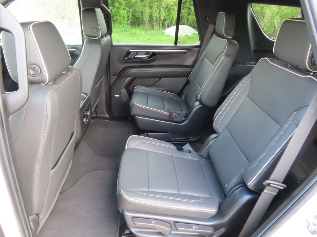 Certified 2025 Chevrolet Tahoe Premier w/ Sun And Tow Package AWD/4WD image 28
