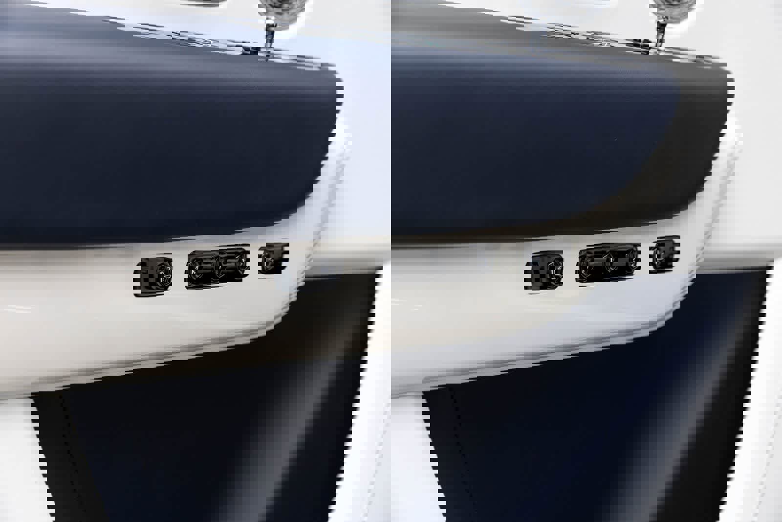 Used 2023 Rolls-Royce Cullinan w/ Cullinan Package image 30