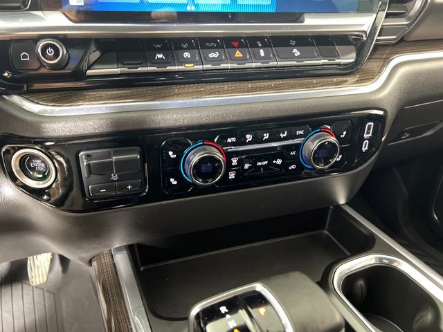 Used 2024 Chevrolet Silverado 1500 LT Trail Boss w/ Convenience Package II AWD/4WD image 19