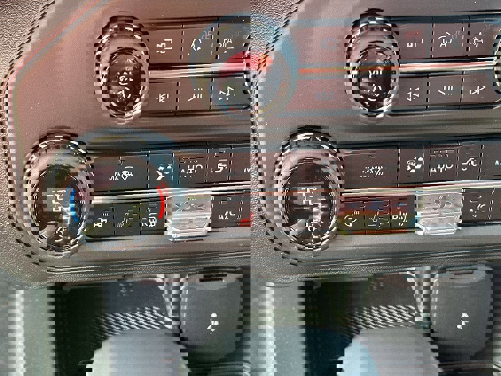 New 2025 Ford Bronco Badlands image 21