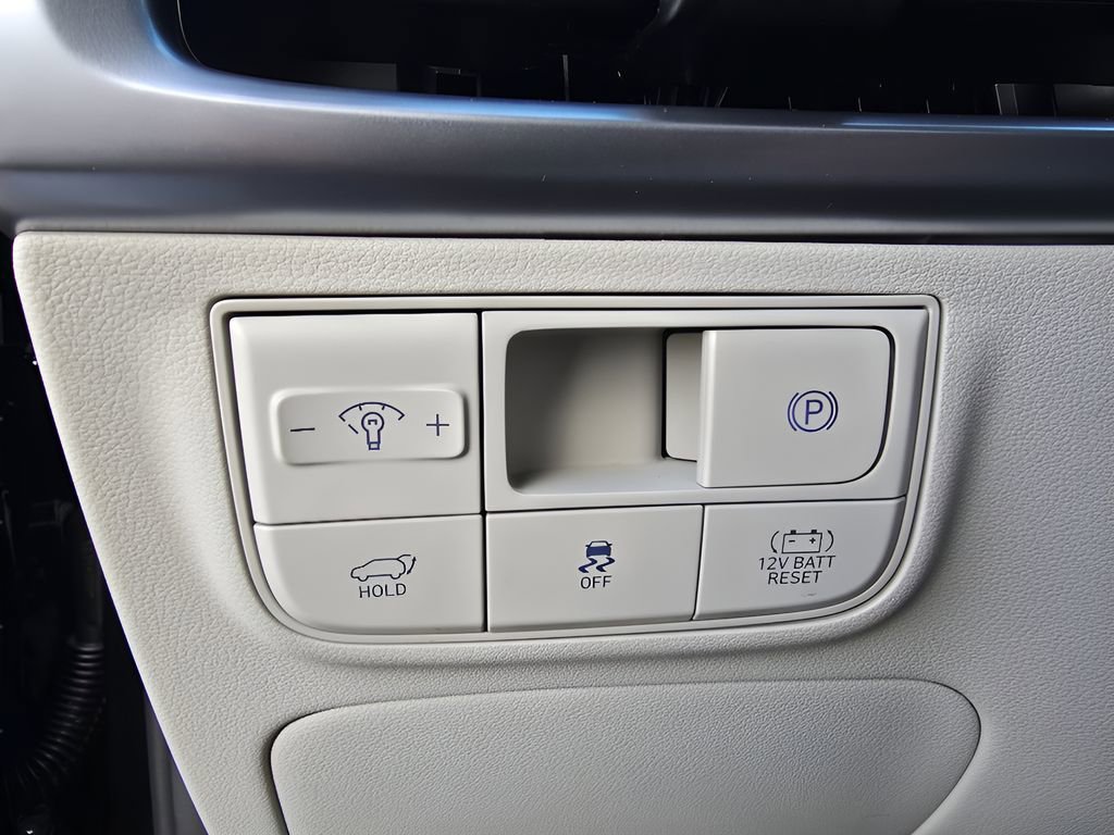 New 2026 Hyundai Tucson Limited w/ Tow & Go Package image 19