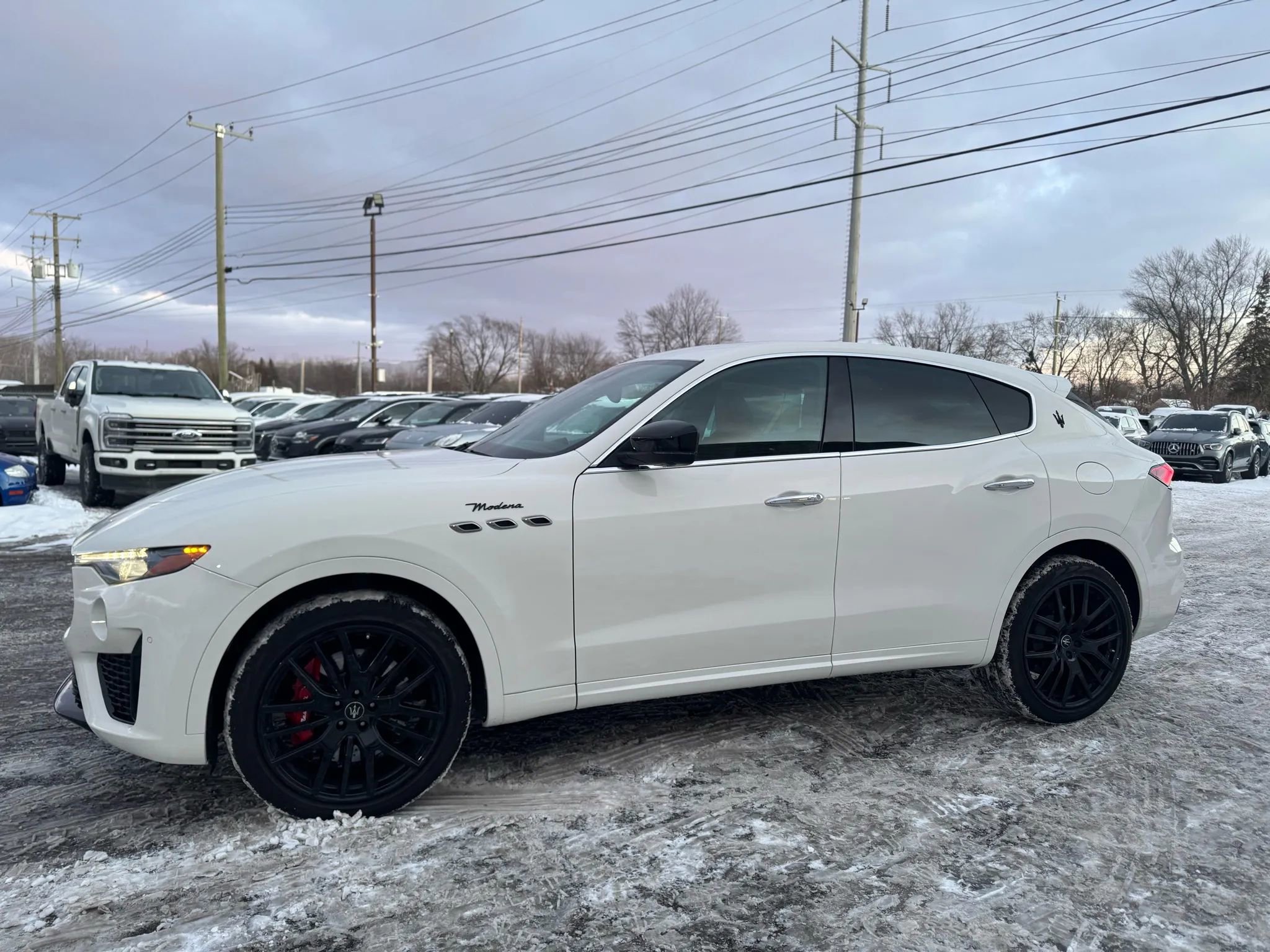 Used 2024 Maserati Levante Modena Ultima image 10