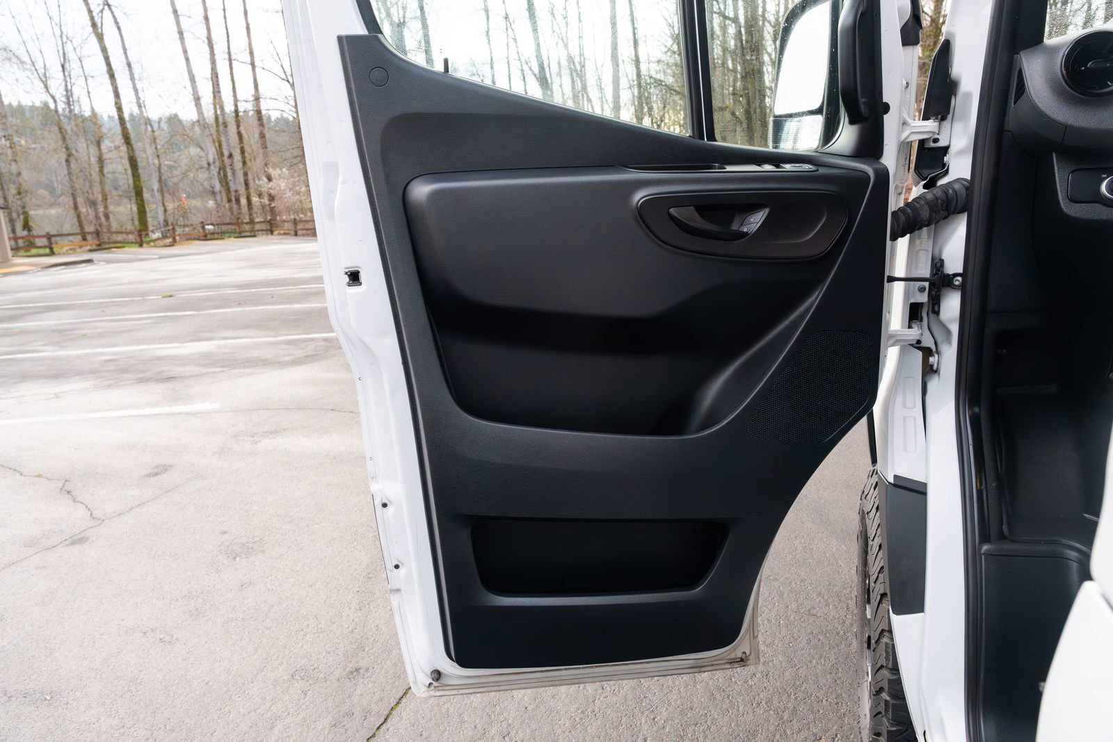 Used 2019 Mercedes-Benz Sprinter 4x4 170 image 26