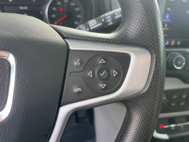 Used 2023 GMC Terrain SLE w/ Driver Convenience Package image 21