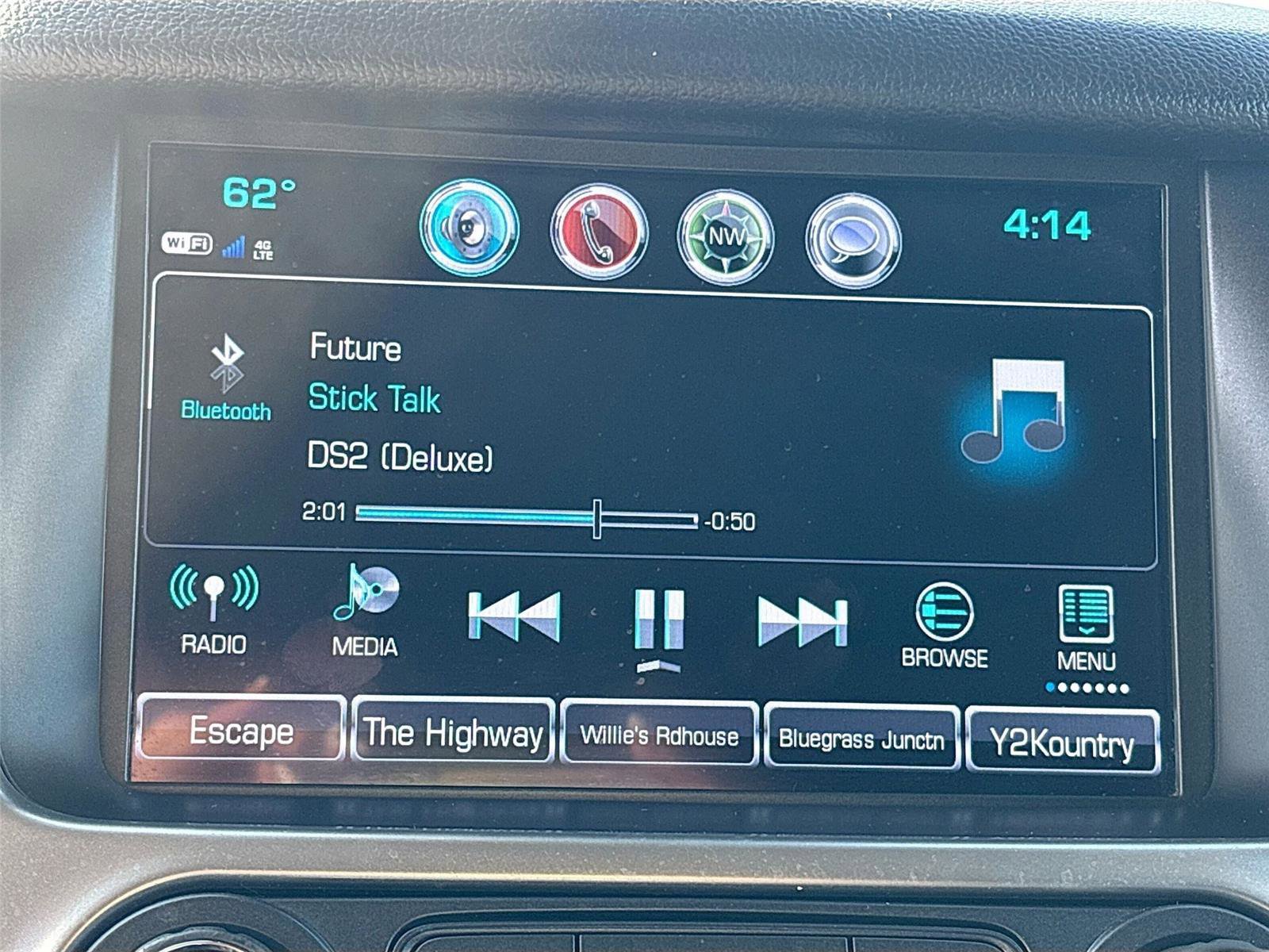 Used 2017 Chevrolet Suburban LT image 15