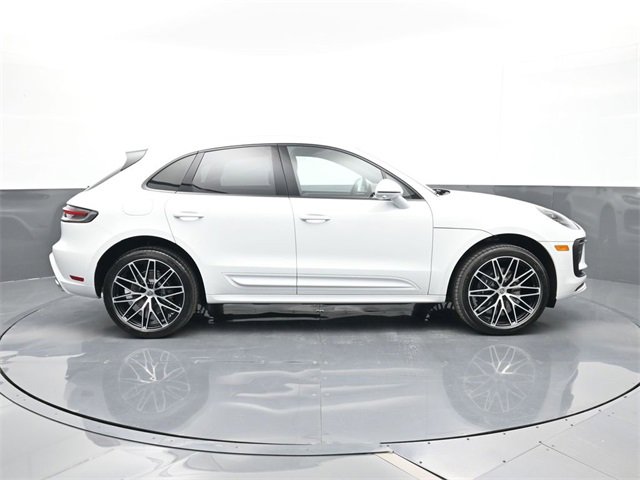 New 2026 Porsche Macan image 26