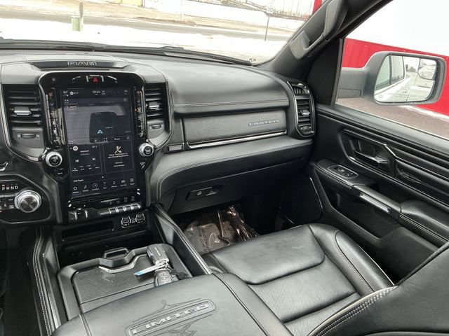 Used 2022 RAM 1500 Limited w/ Body-Colour Bumper Group image 31