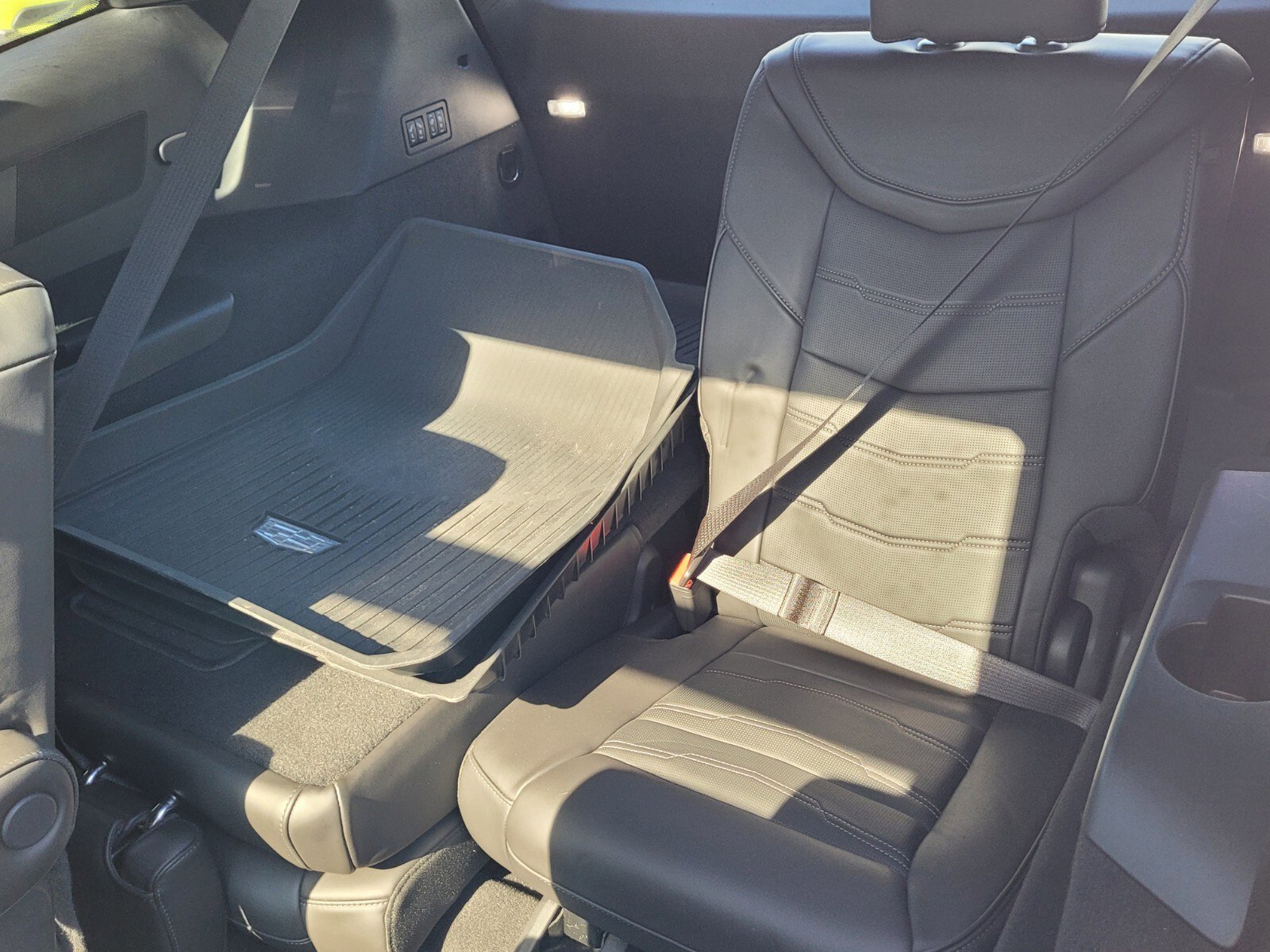 Used 2022 Cadillac XT6 Premium Luxury w/ Platinum Package image 12