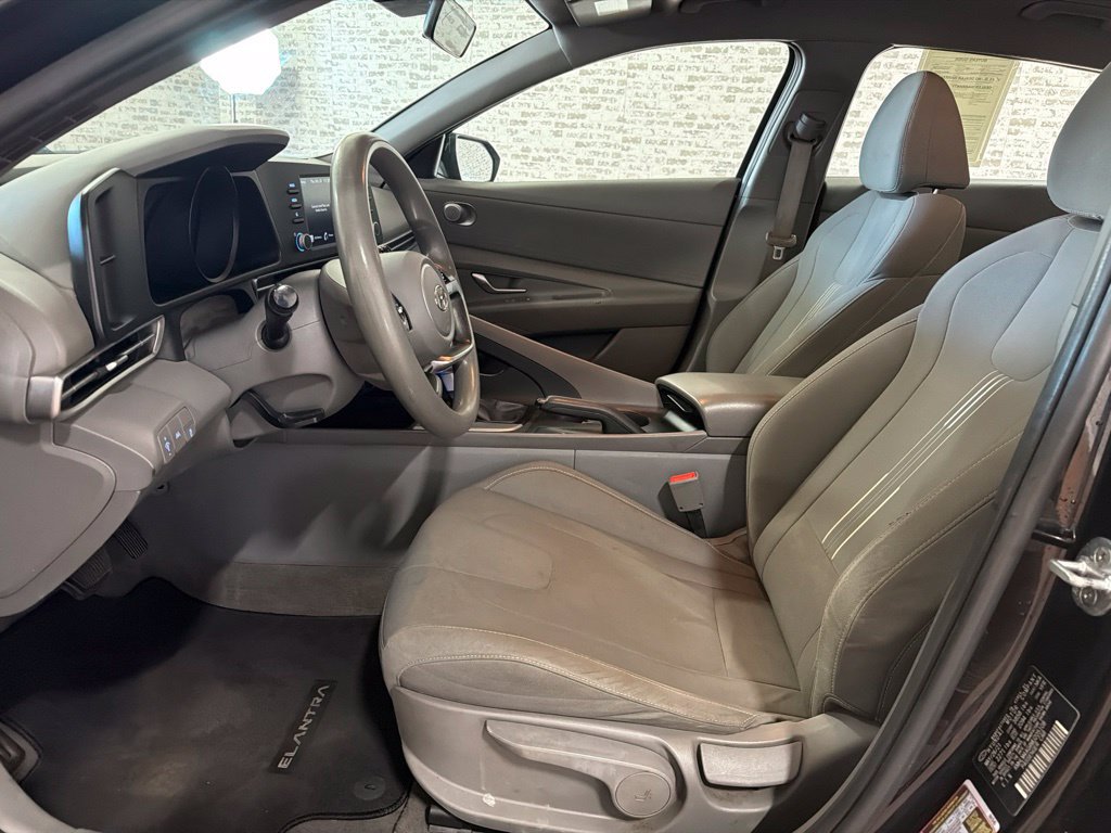 Used 2021 Hyundai Elantra SEL FWD image 29