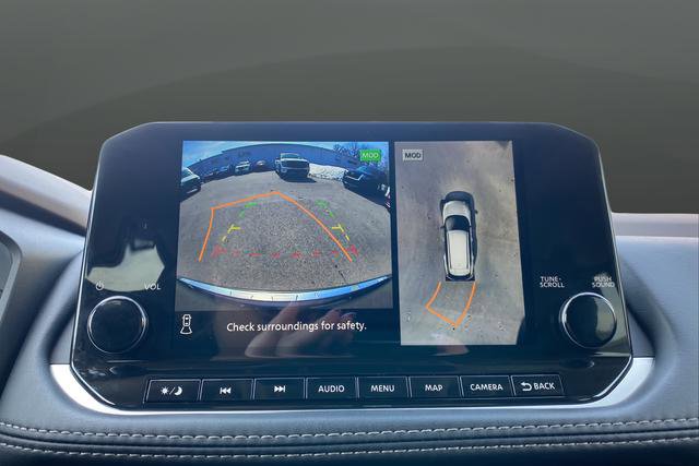 Used 2023 Nissan Rogue SL w/ SL Premium Package image 23