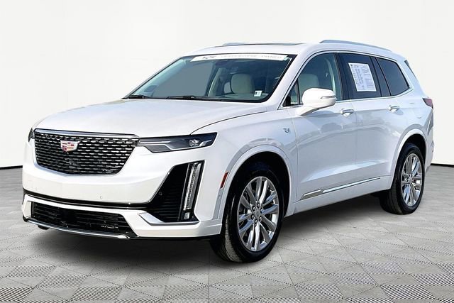 Used 2024 Cadillac XT6 Premium Luxury w/ Technology Package image 3