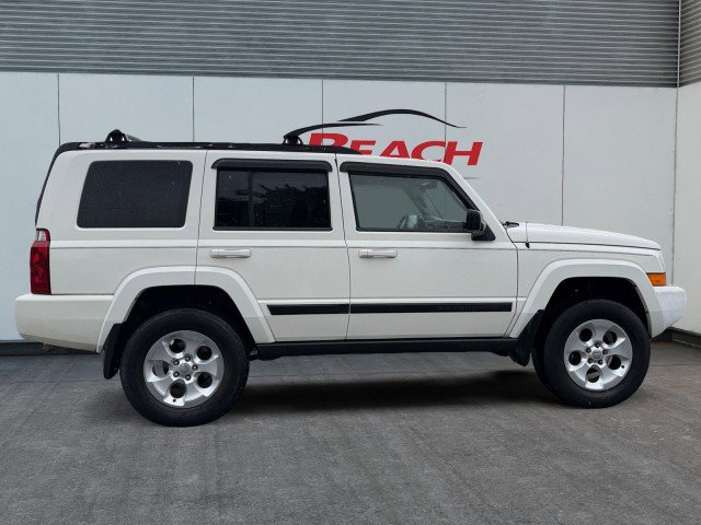 Used 2007 Jeep Commander Sport image 7