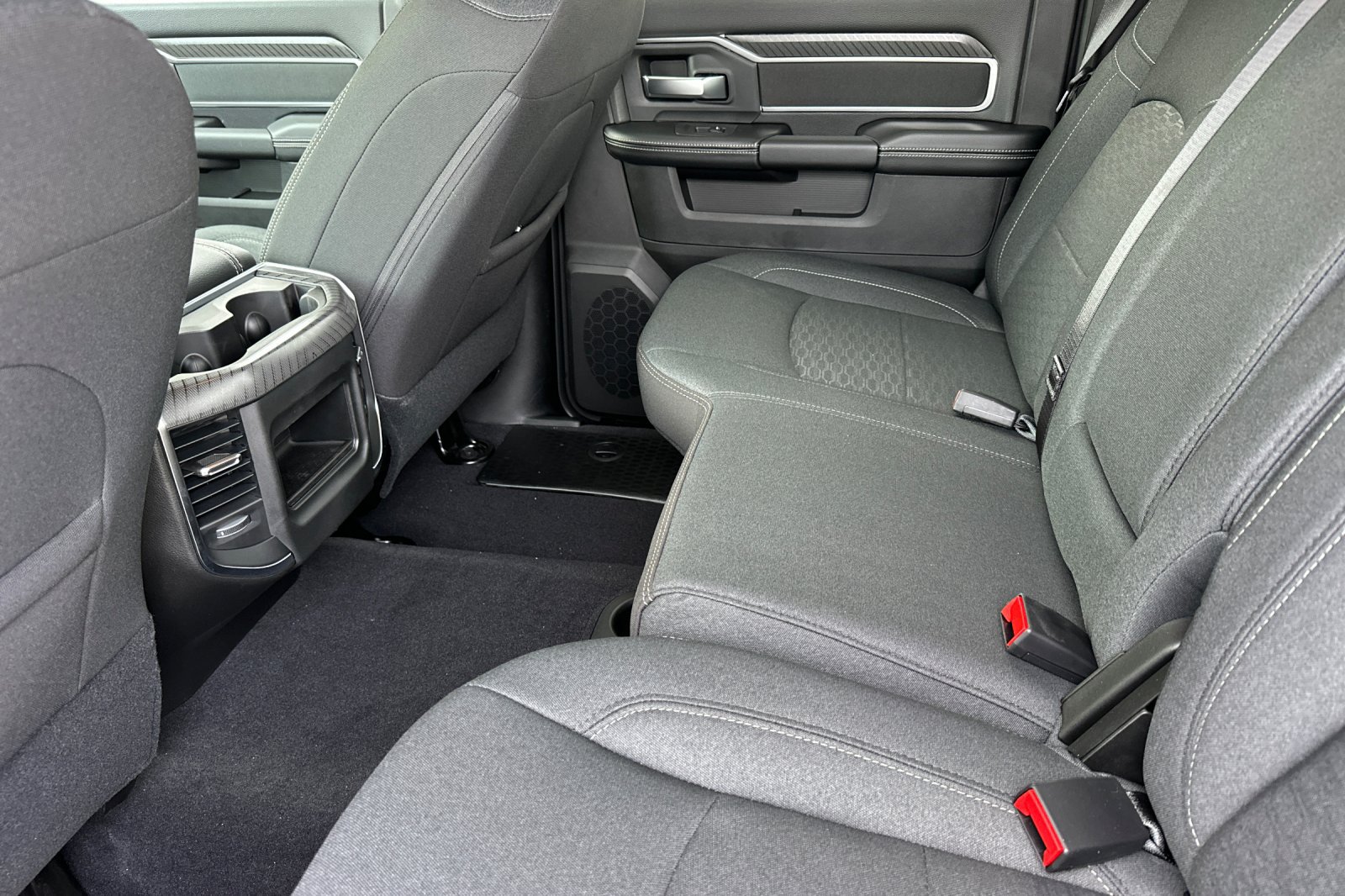 New 2026 RAM 2500 Big Horn AWD/4WD image 11