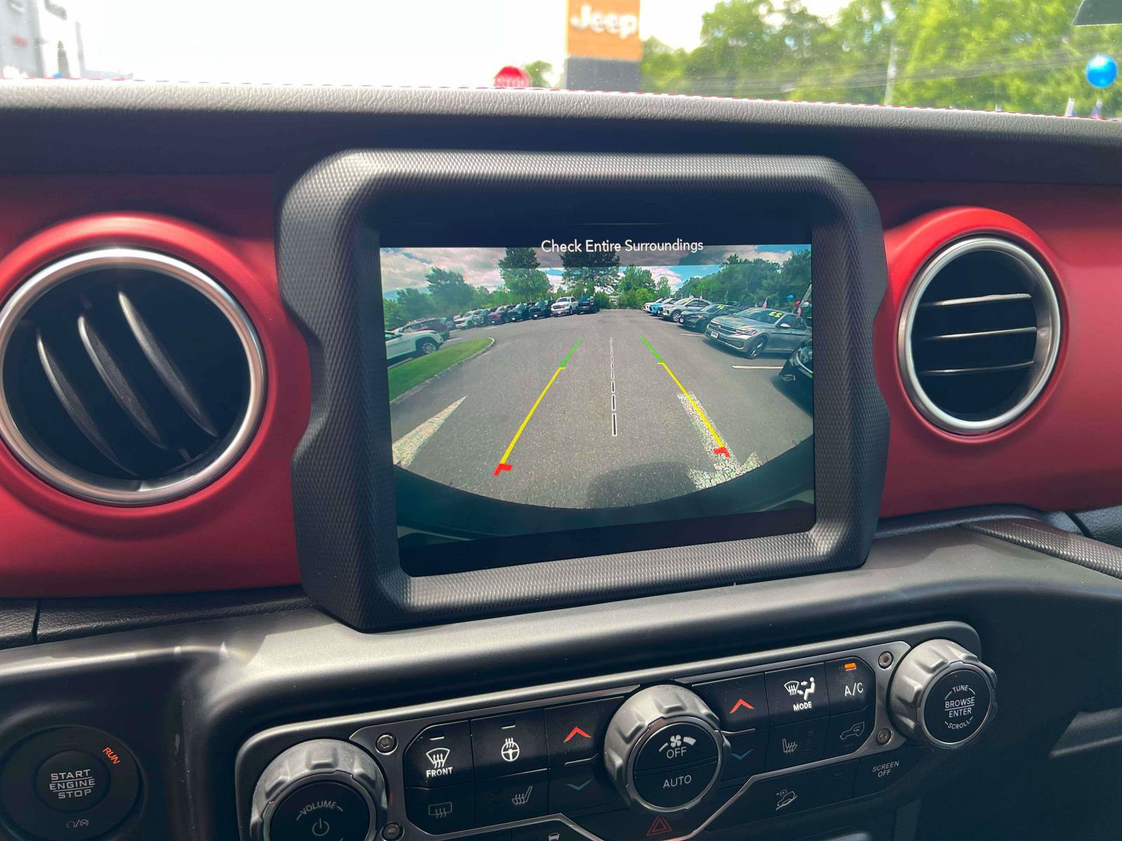 Used 2020 Jeep Wrangler Unlimited Rubicon w/ Dual Top Group AWD/4WD image 14