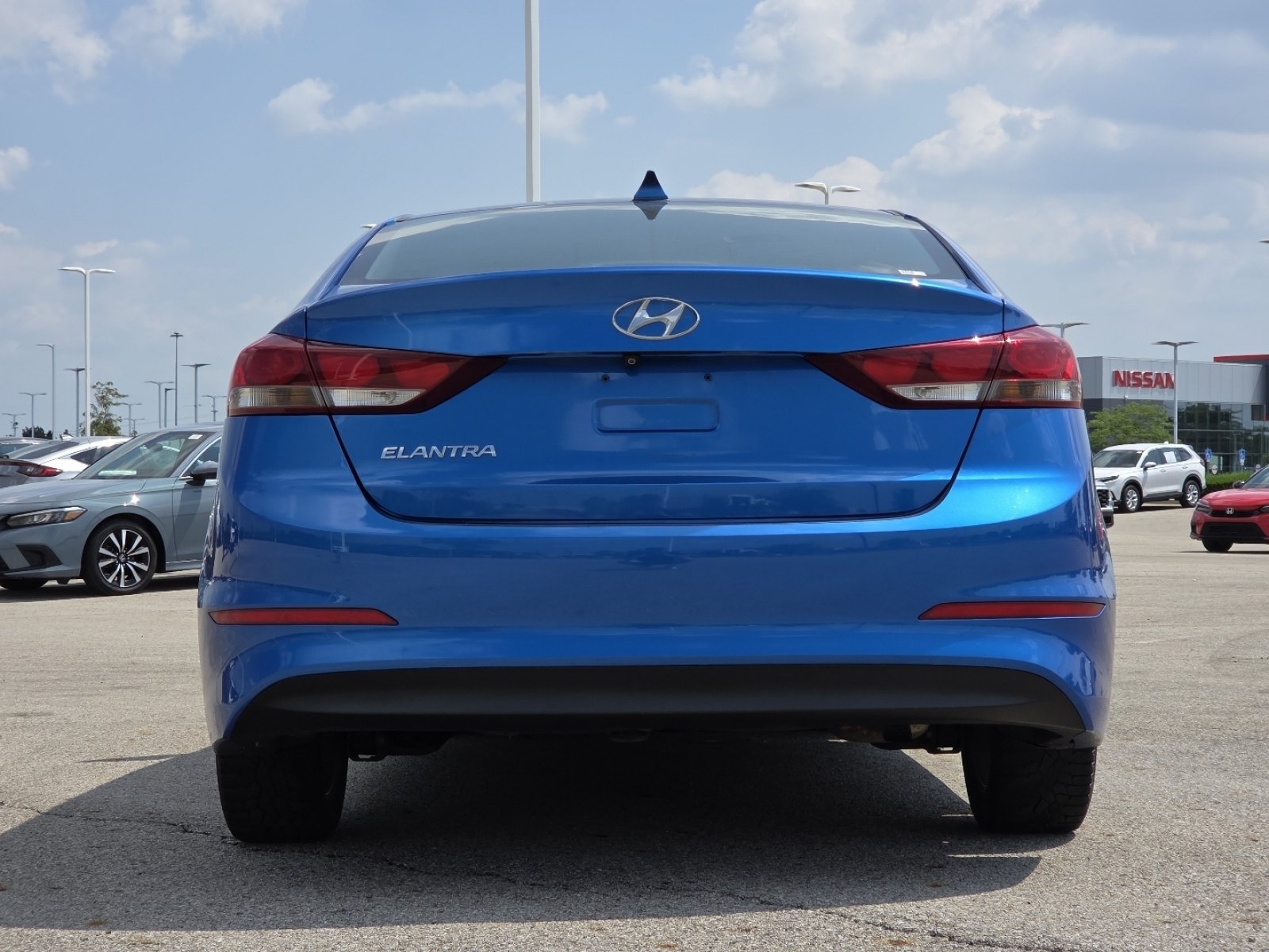 Used 2017 Hyundai Elantra SE FWD image 14