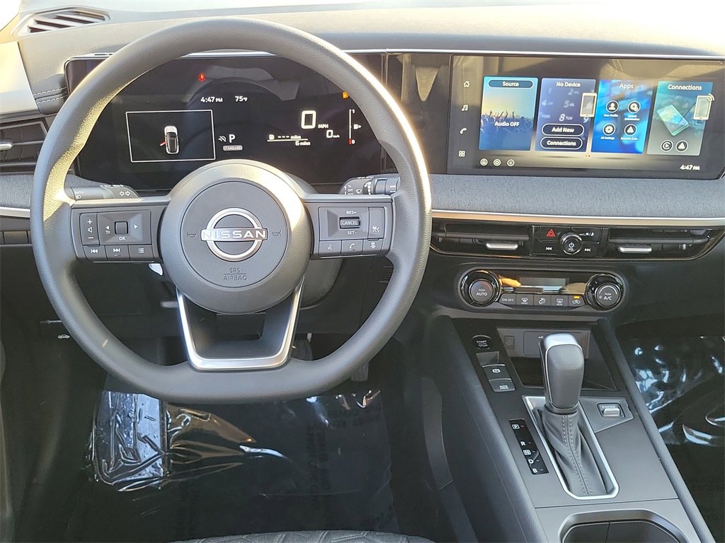 New 2026 Nissan Kicks SV image 5