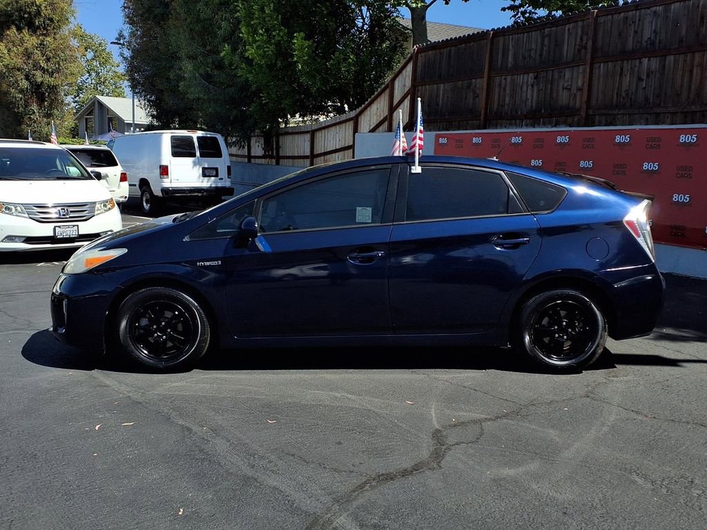 Used 2012 Toyota Prius Three FWD image 3