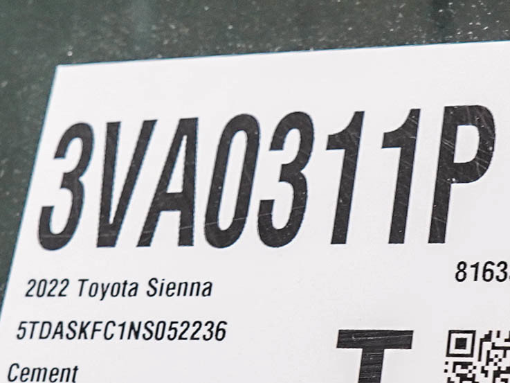 Used 2022 Toyota Sienna XLE Woodland Edition AWD/4WD image 33