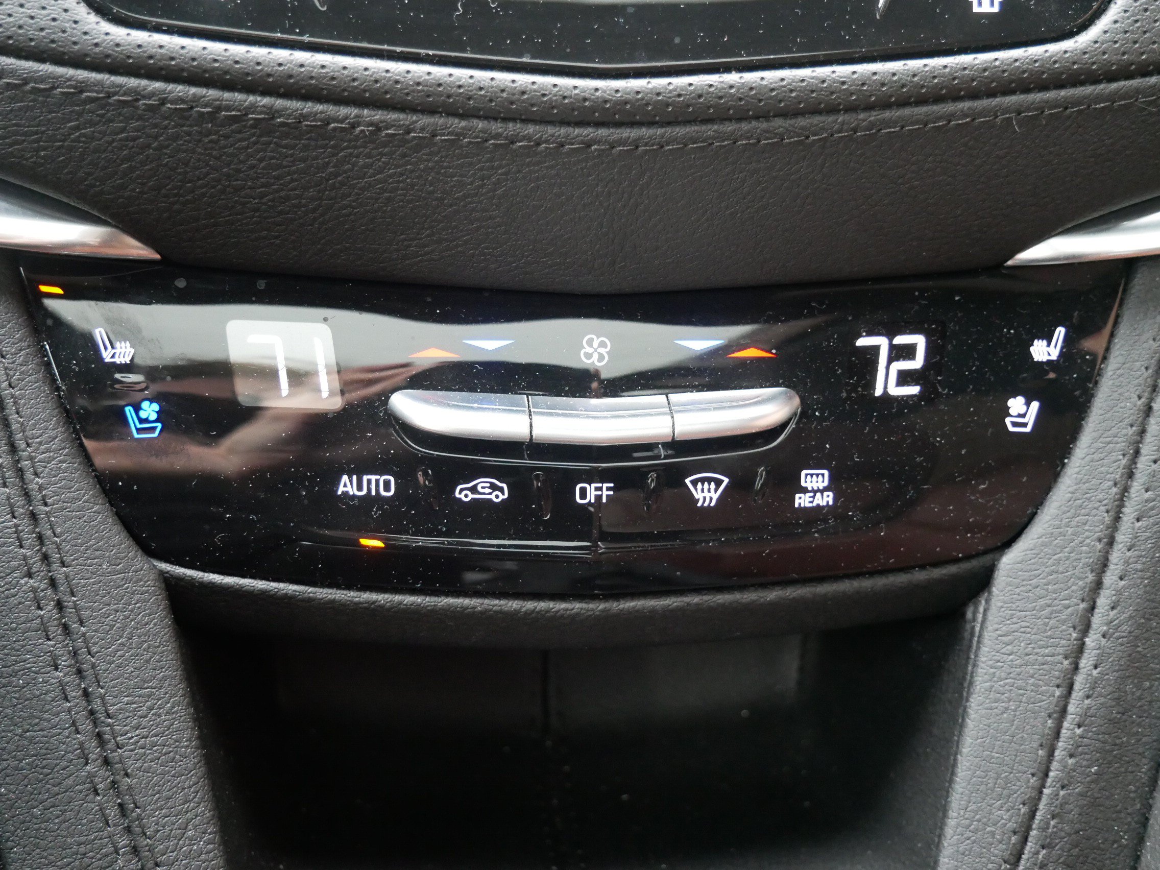 Used 2023 Cadillac XT5 Sportv w/ Technology Package AWD/4WD image 19