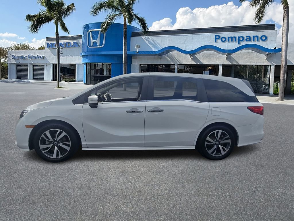 Certified 2022 Honda Odyssey Touring image 4