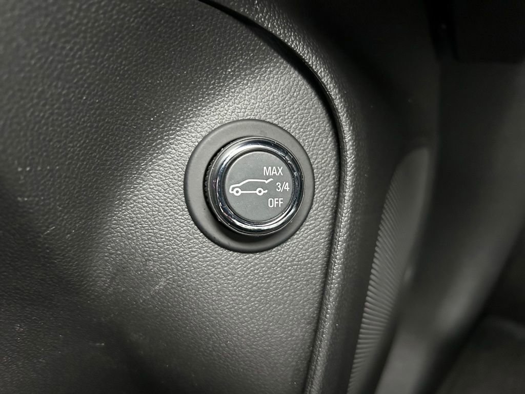 Used 2023 Buick Encore GX Essence w/ Experience Buick Package image 16