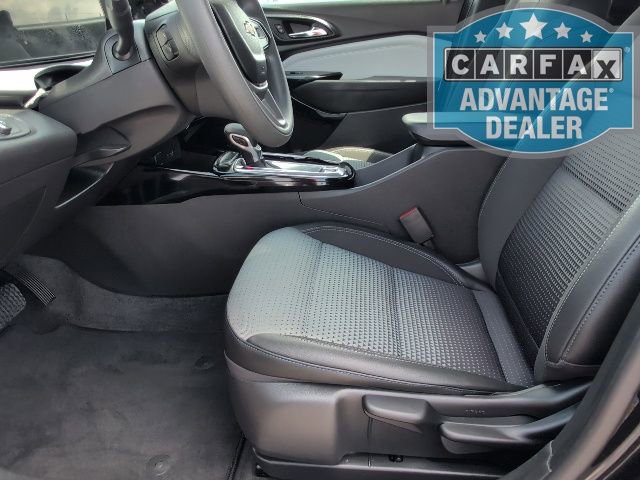 Certified 2025 Chevrolet Trax LT image 10